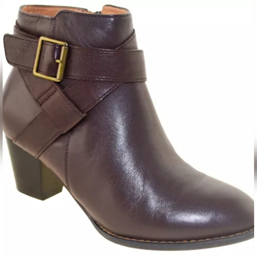 Vionic Trinity Brown Leather Side Zipper Almond Toe Ankle Booties